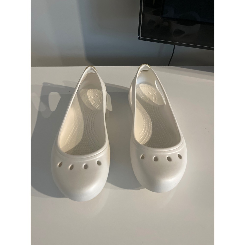 Crocs Kadee White Ballet Flats Womens Size 8 Slip On Comfort Shoes 11215